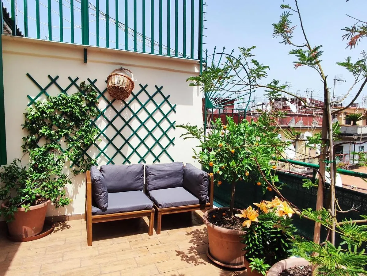 Bed and Breakfast La Casa Blu Napoli 0*,  Italia