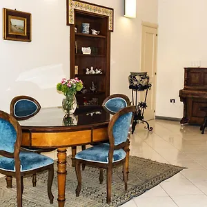 Apartment Charming, Naples